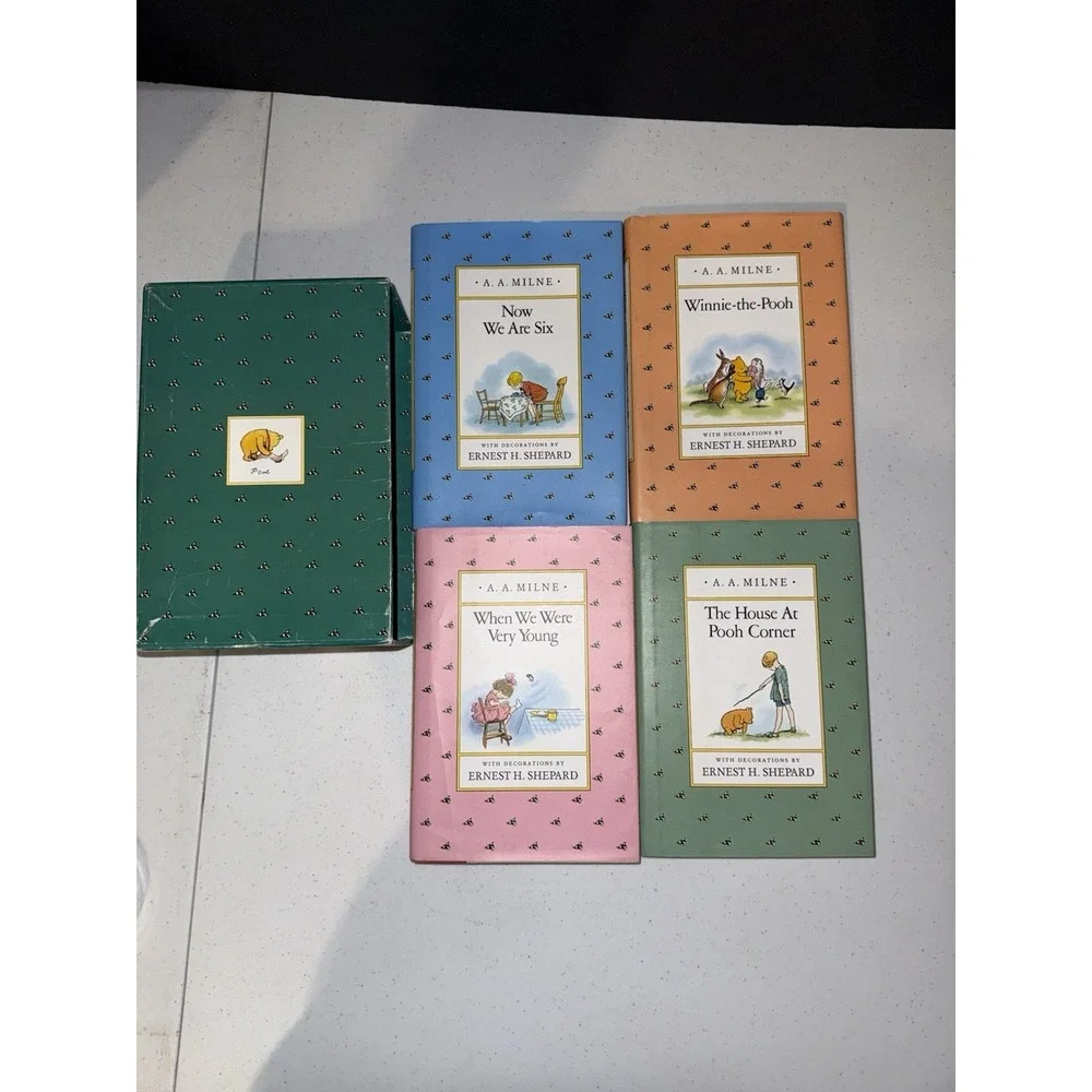 Pooh Library Original 4-Volume Set by A. A. Milne (1988, Hardcover)